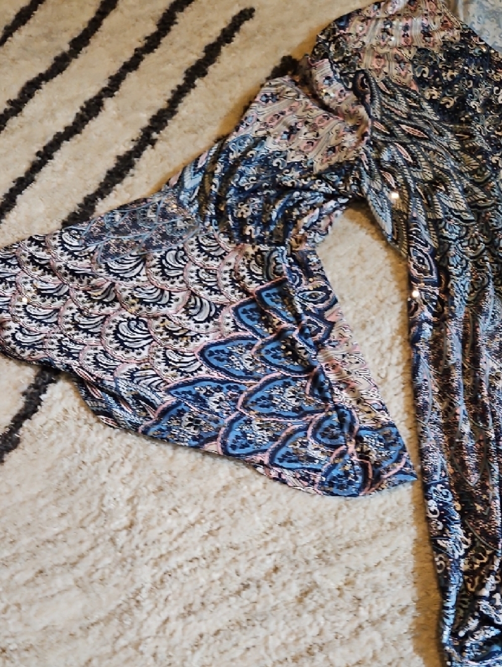 Women's Blue Paisley V-Neck Bell-Sleeve Tunic - Picture 3 of 4